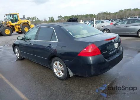 2006 Honda Accord 2.4 Ex z USA, uszkodzony, nr VIN 1HGCM56756A121534